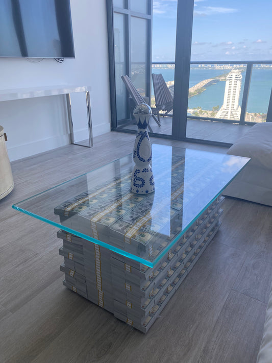 Money Table Hyde Residences